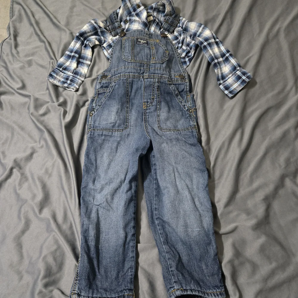 Oshkosh B’gosh Blue Plaid 2piece Lining Bib Overalls Longsleeve Size 4T Vestbak